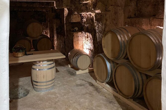 Tasting in the historic cellar of Marsala - Local food makes the tasting more useful