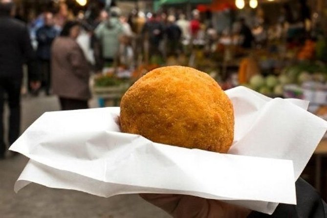 The Complete Street Food Walking Tour - History & Tasty Bites in Palermo - The old focacceria and San Francesco