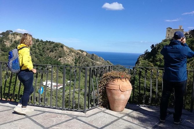 'The Godfather' Movie Tour from Taormina - A slower hour in Forza d’Agrò