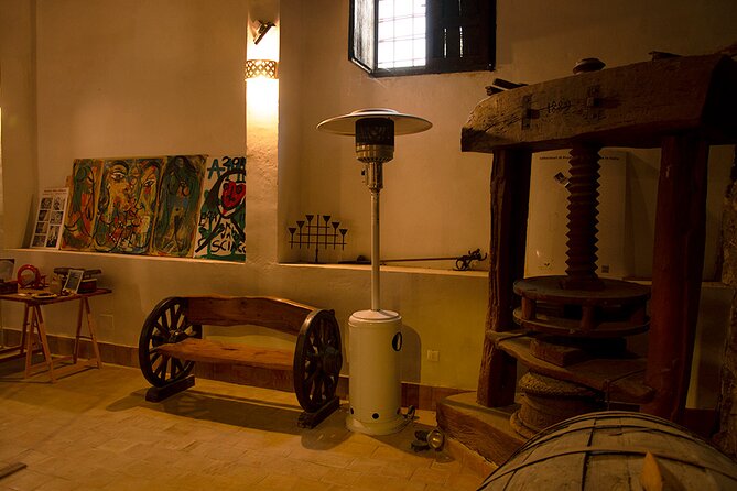 Tour and Soap personalization at the Soap Museum in Sciacca - Why a soap museum belongs on your Sciacca plans