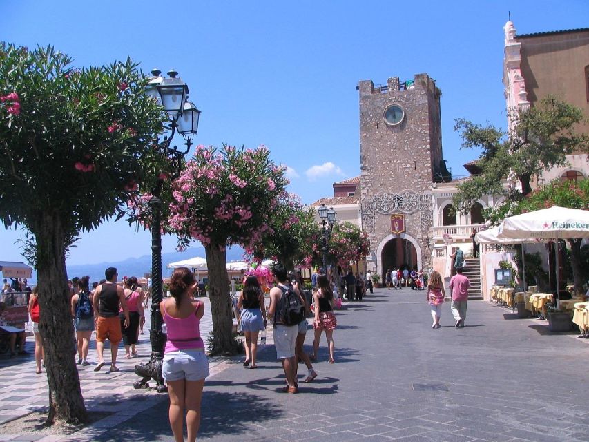 Tour da Messina a Taormina, Castelmola, Isola Bella - What the guides add to the day