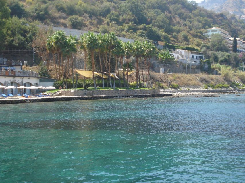 Tour di Giardini Naxos/Taormina, Isola Bella, Grotta Azzurra - Captain Antonio and the crew