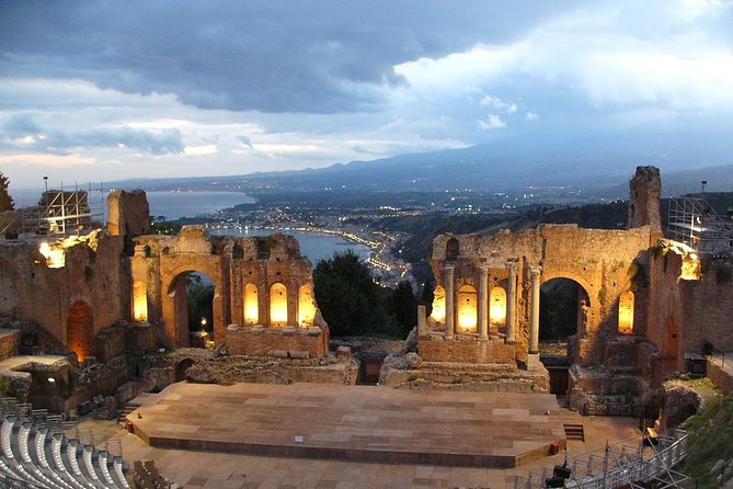 Tour ETNA-TAORMINA-ISOLA BELLA - One Sicilian day, from volcanic slopes to the sea
