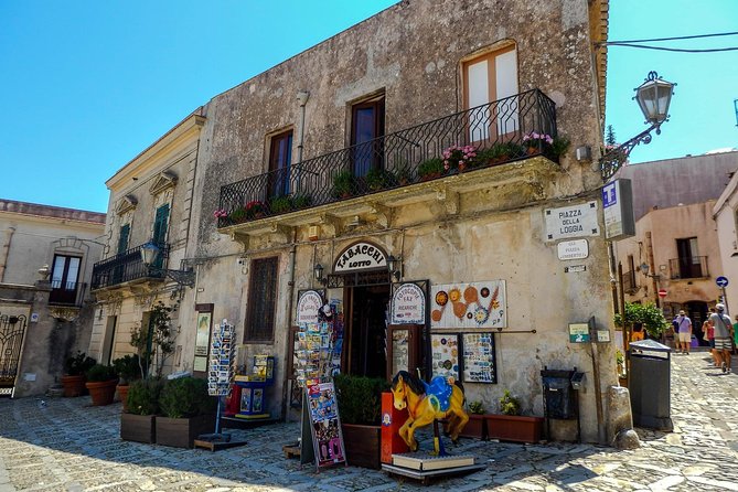 Tour from Palermo to Segesta, Erice, Trapani salt pans - Is $296.18 per person fair?