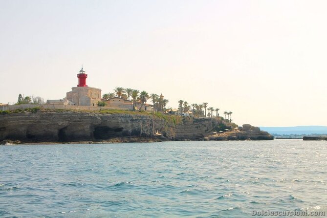 Tour of the island of Ortigia and exploration of sea caves with baths. - Setting out from Foro Vittorio Emanuele II