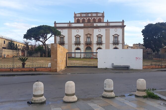 Tour of Villa Palagonia and Street Food itinerary in Bagheria - The Madrice di Bagheria and local memory
