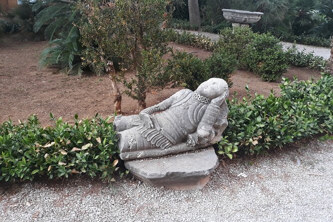 Tour of Villa Palagonia and Street Food itinerary in Bagheria - The street-food question matters