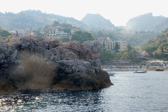 Tour to Baia di Taormina, Isola Bella and Naxos - What to bring and what to know before booking