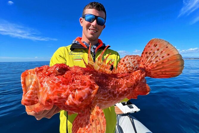 Tour with medium seabed or rod fishing. - A private boat day around Syracuse