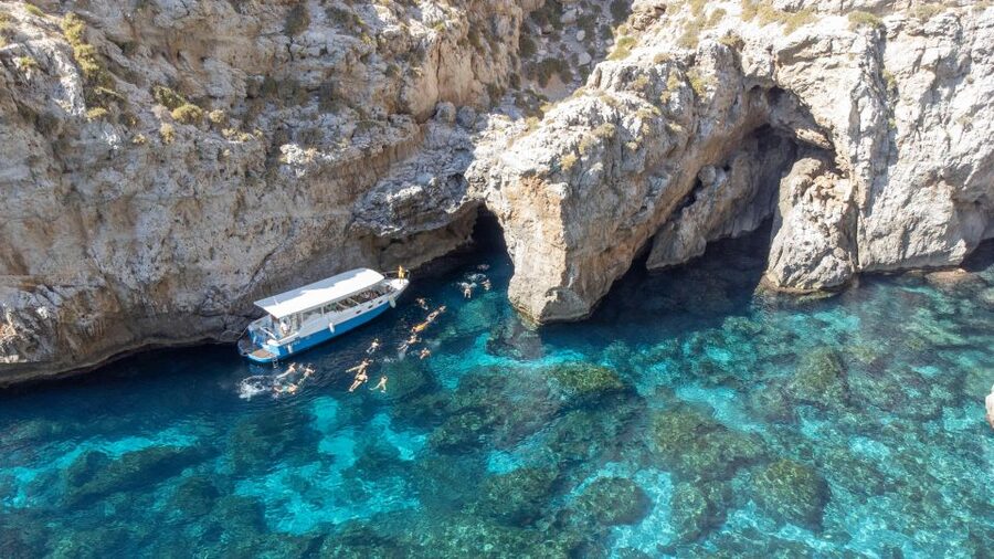 Trapani: Marettimo Island and Sea Caves Boat Tour with Lunch - The return route and Levanzo’s sea stack