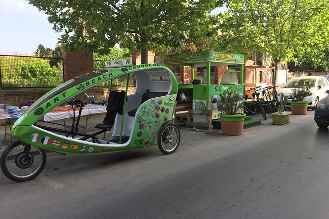 Velobike tour ecologico guidato con soste per visitare i monument - Who should book this Ortigia tour?