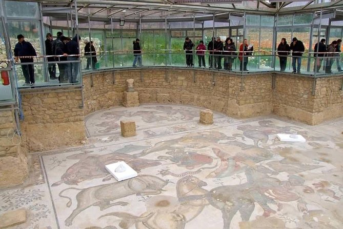 Villa Romana Del Casale in Piazza Armerina and Valley Of Temples in Agrigento - Who will enjoy this tour most?