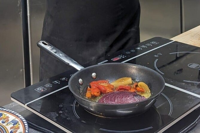 Visit of the Ortigia market and cooking class of typical dishes - Dietary needs and the private format