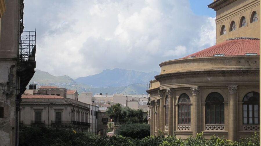 Walking Tour and typical Lunch in a private charming home - Palermo Cathedral and the route to Quattro Canti