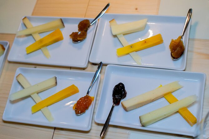 Wine tasting in the historic center of Catania - What appears on the Sicilian tasting board