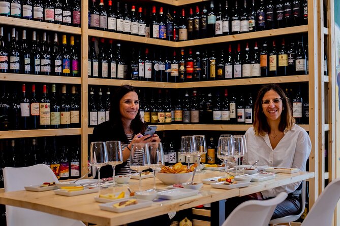 Wine tasting in the historic center of Catania - How the two-hour schedule works for your evening